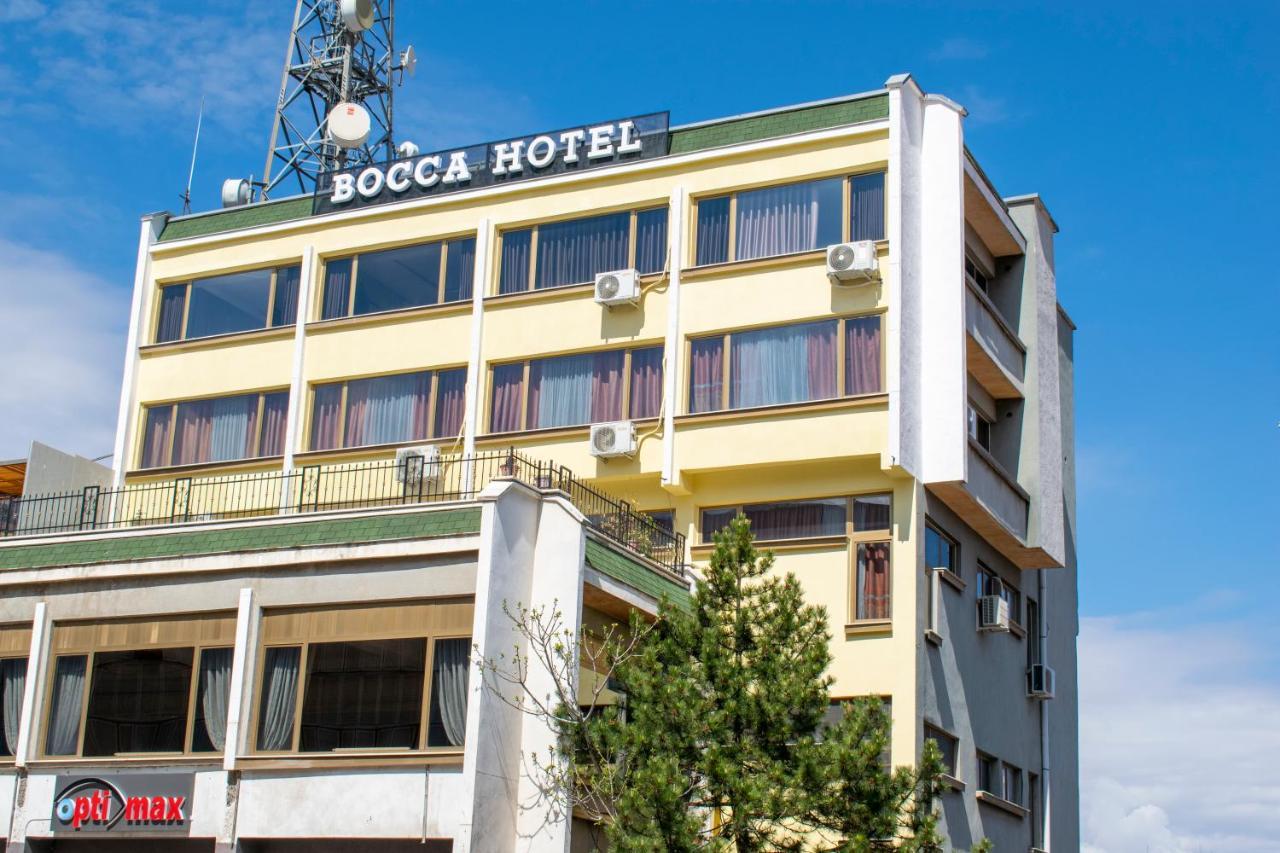 Bocca Hotel Korce Bagian luar foto