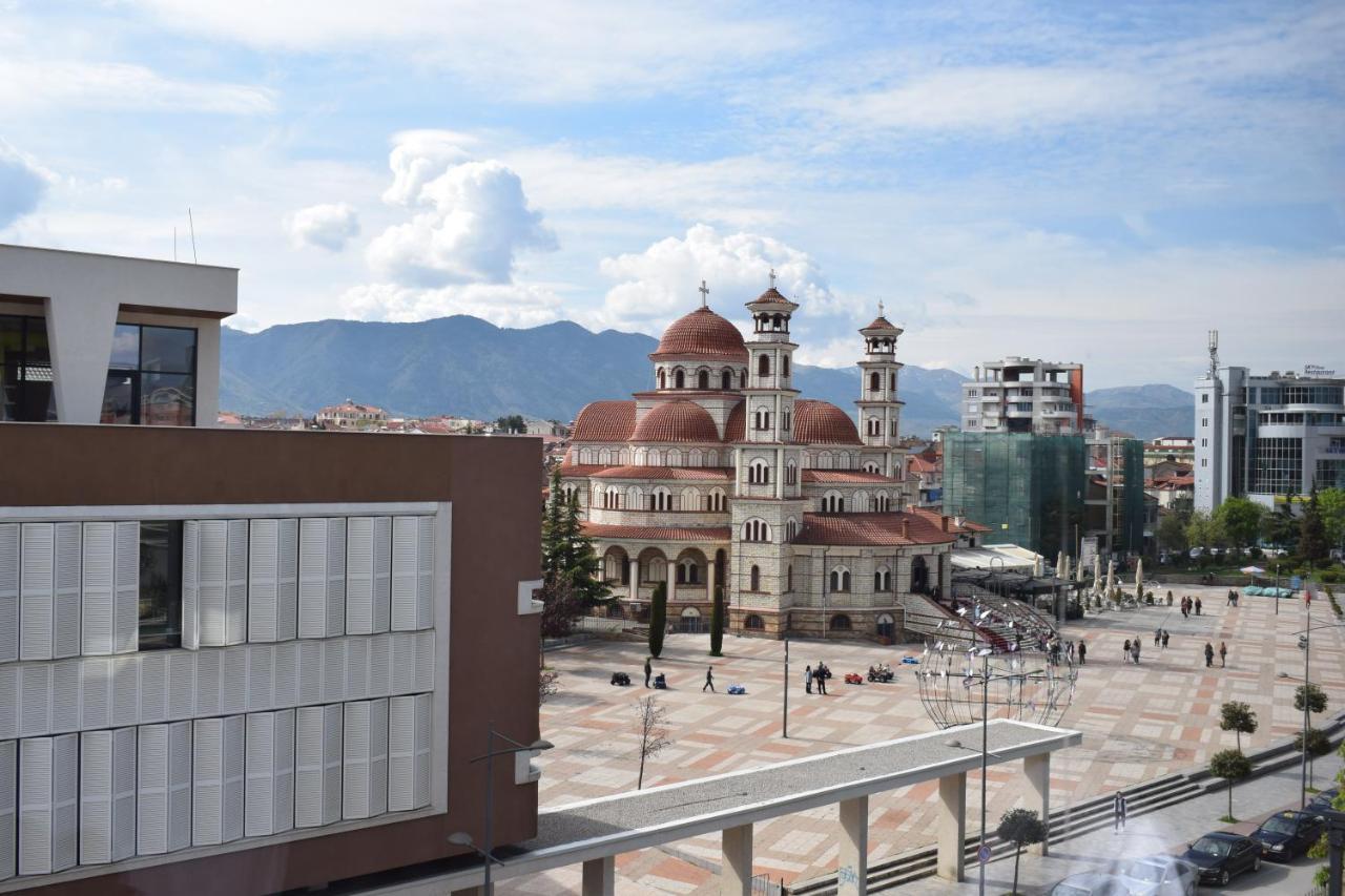Bocca Hotel Korce Bagian luar foto